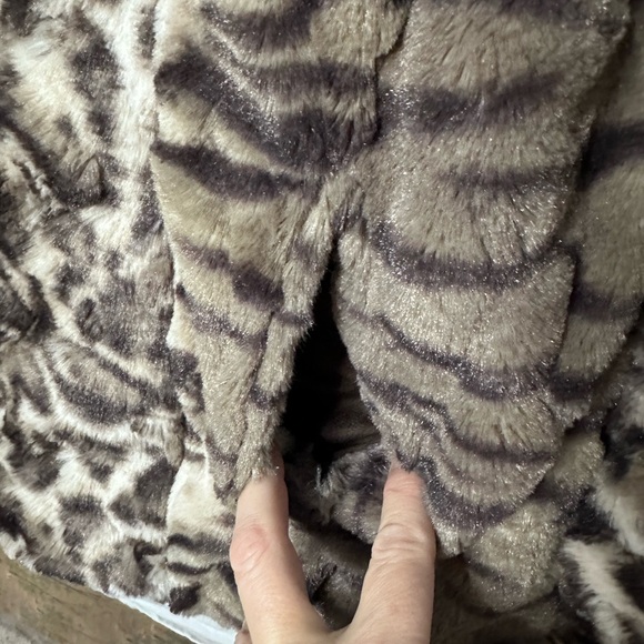 Dennis Basso Faux Fur Animal Print Zip-Front Jacket Coat – Size L - Picture 3 of 9